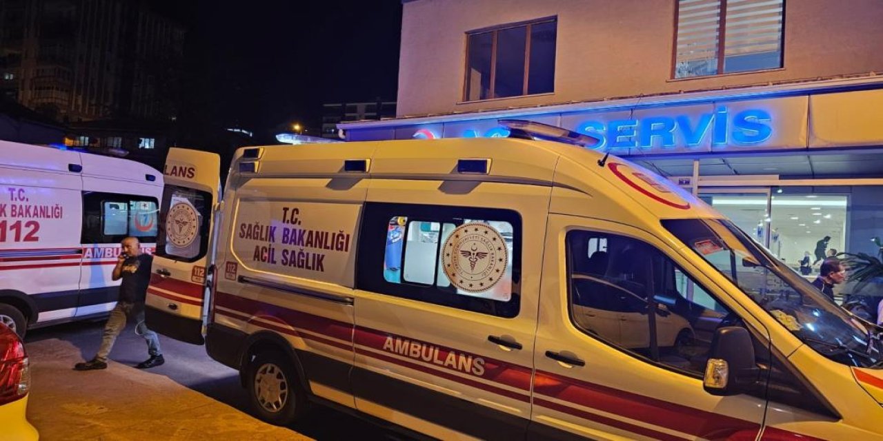 Kuşadası'nda şok olay: Cezayir uyruklu kadın oğlunun taşlı saldırısına uğradı