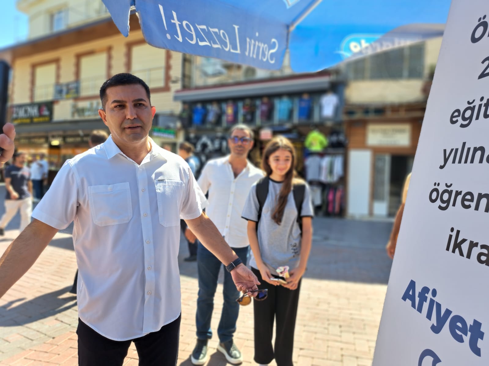 Kuşadası’nda 4. Geleneksel Dondurma Şenliği Çocukları Mutlu Etti