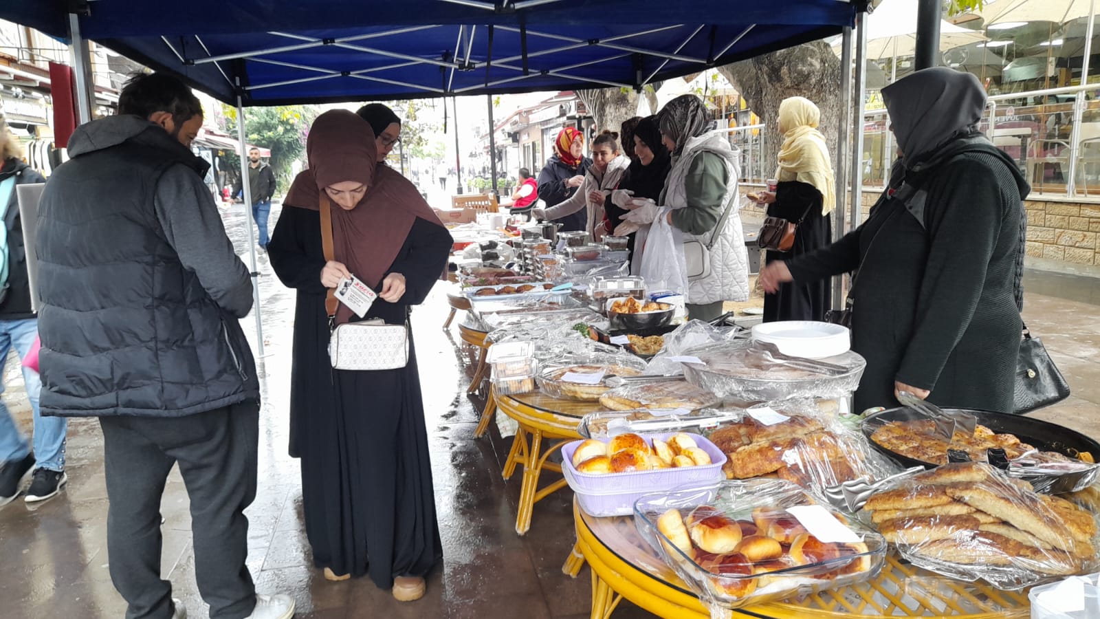 Çakabey İlköğretim’den Gazze’ye Destek Kermesi