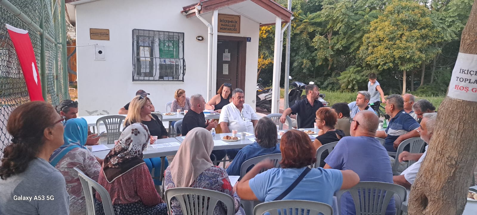 İkiçeşmelik’te Vatandaş Tepkili: “Seçimde Az Oy Verdik Diye Cezalandırılıyoruz”