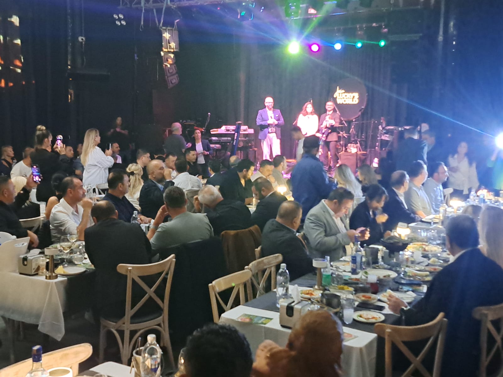 Teoman İçin Umut Gecesi: Kuşadası Tek Yürek Oldu