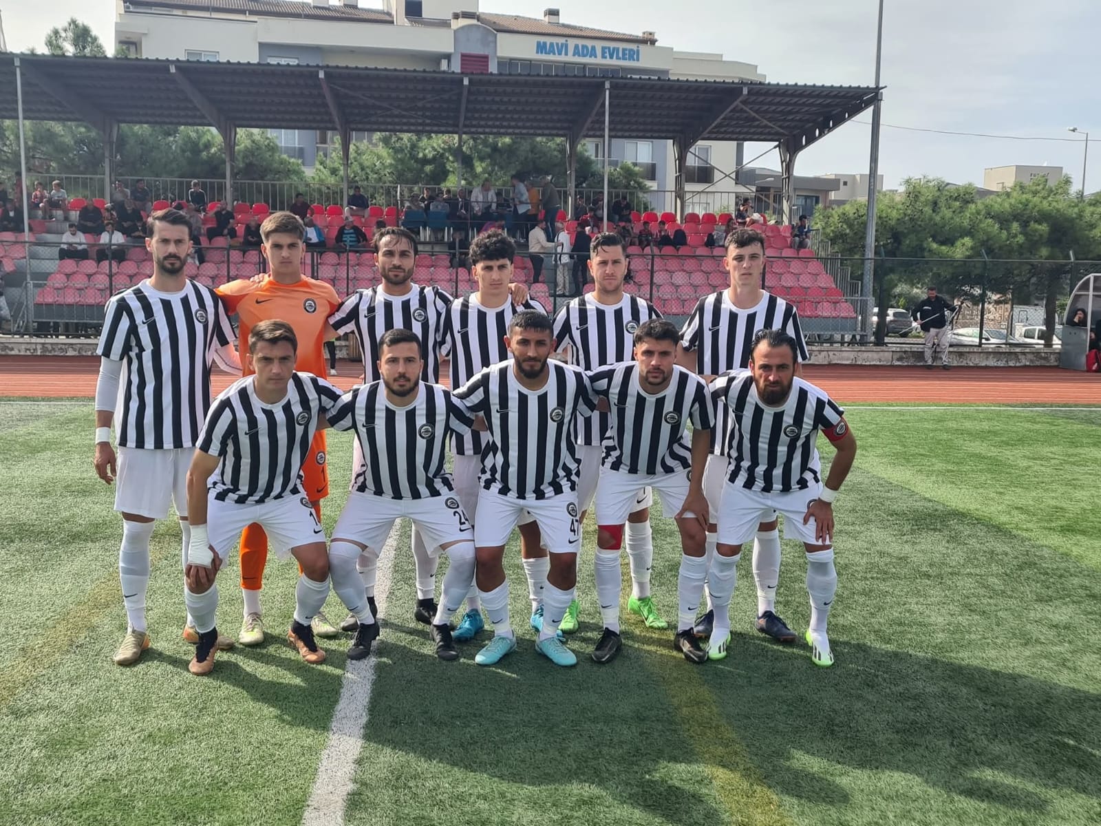 KUŞADASISPOR'DA İŞLER İYİ GİTMEYE BAŞLADI: TORBALISPOR 2-0 MAĞLUP
