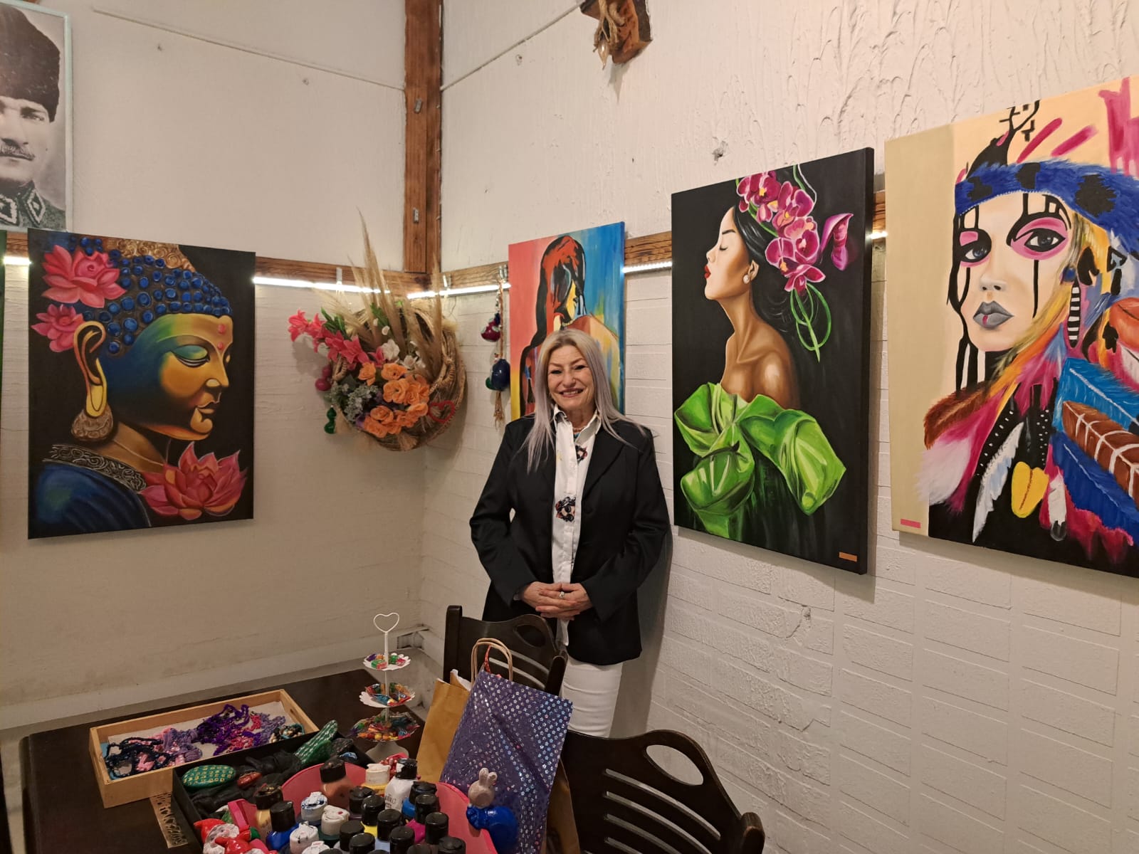 EMEKLİLİKTEN SANATA UZANAN YOLCULUK: ARTVIZION HOBİ & SANAT EVİ AÇILDI