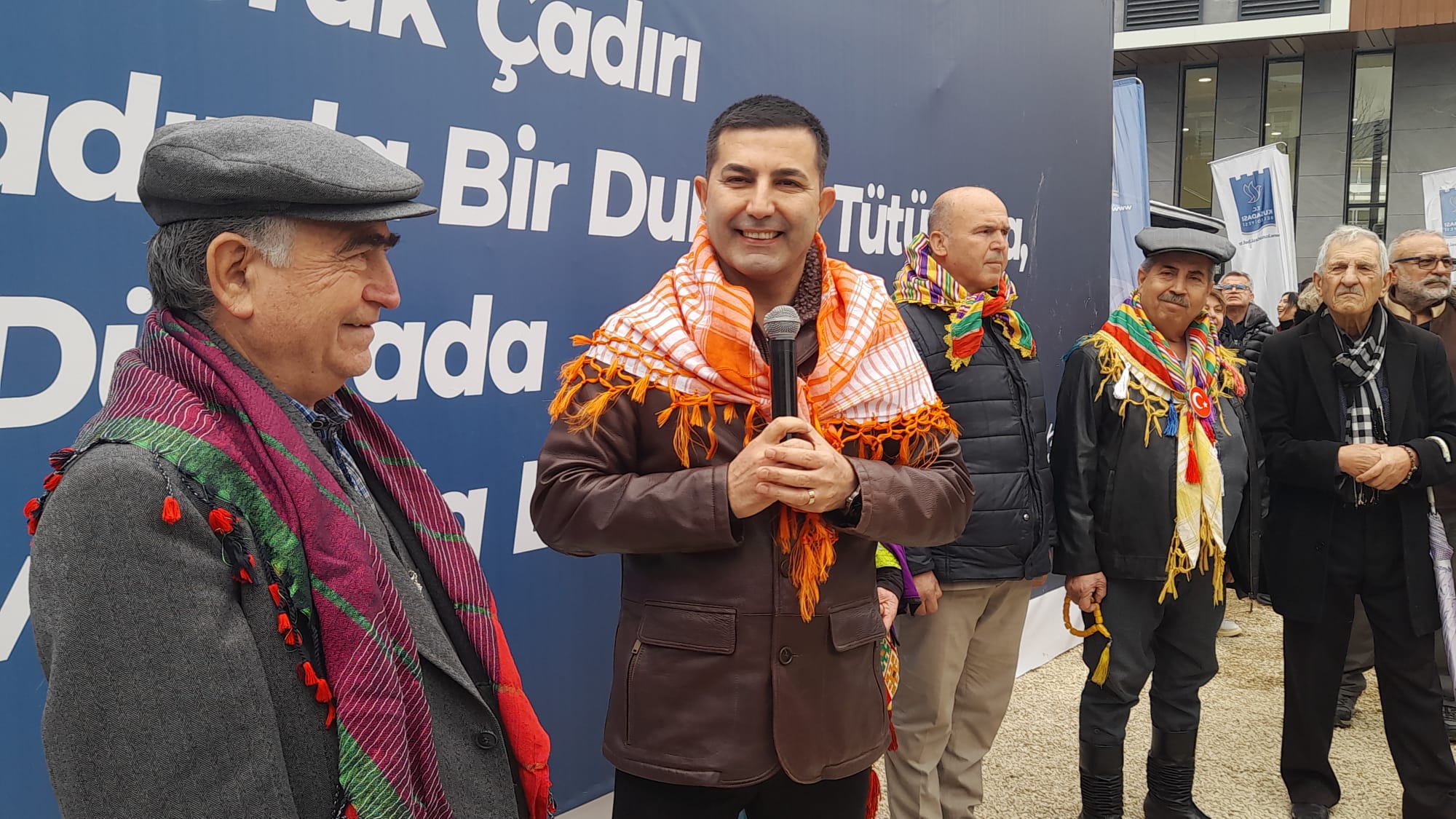  21. Yüzyılda Çadır Tartışması