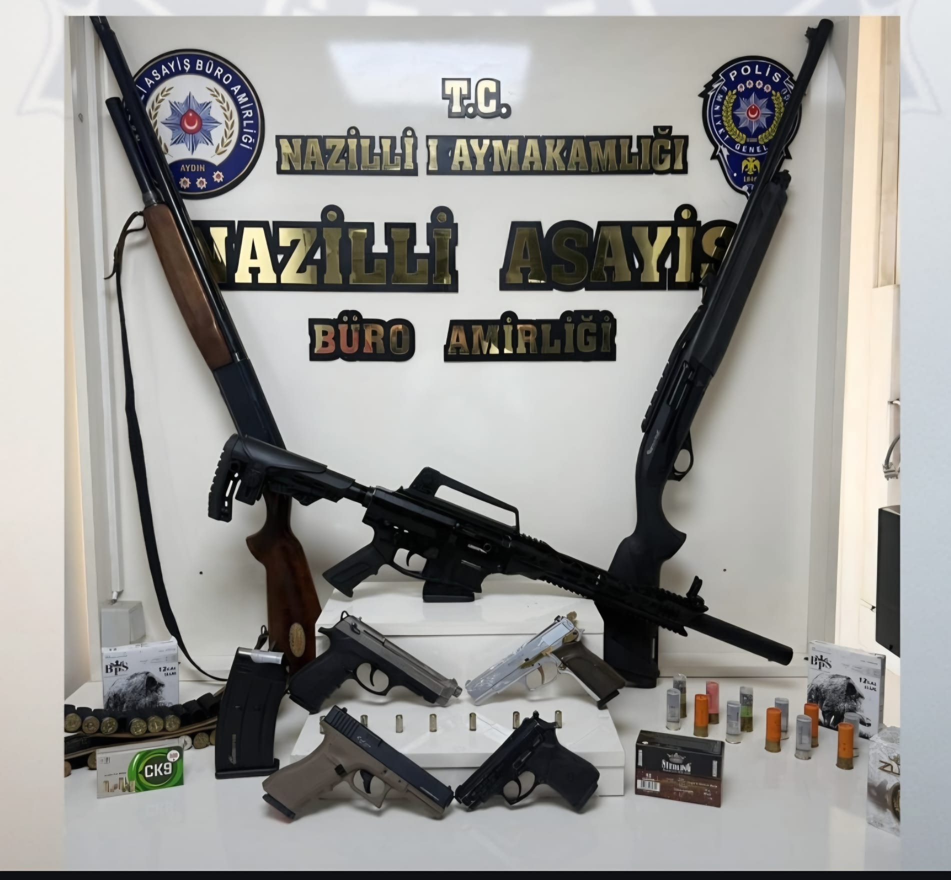 ​Nazilli’de Sosyal Medya Operasyonu: Silah Teşhiri Yapan 3 Şahıs Yakalandı