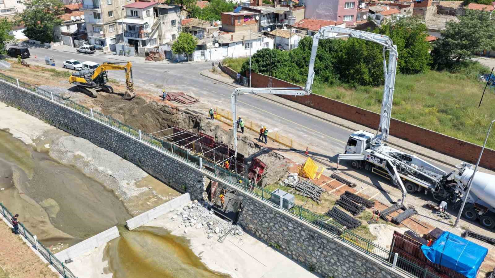 ​AYDIN’IN ANNE ELİ, 17 İLÇENİN GELECEĞİ: ÖZLEM ÇERÇİOĞLU İLE HİZMETLE BÜYÜYEN BİR ŞEHİR!