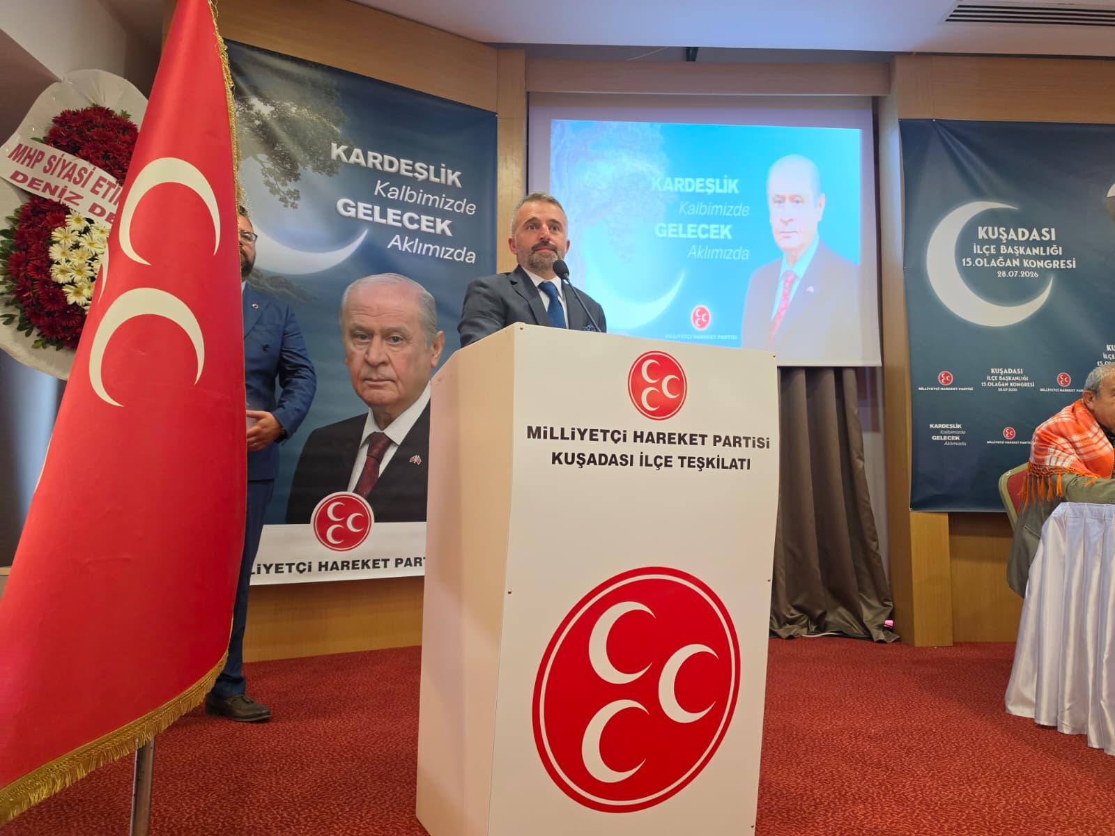 MHP Kuşadası'nda kongre heyecanı yaşanıyor! Taşdemir'den dikkat çeken konuşma