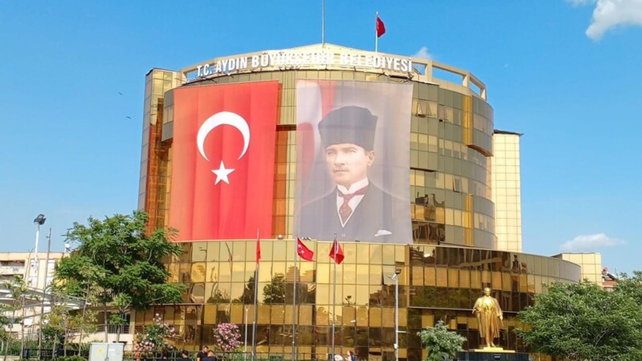 AYDIN BELEDİYE MECLİSİNDE GERGİN ANLAR: CEVAT OLGUN’DAN ANIL YETİŞKİN’E SERT TEPKİ!