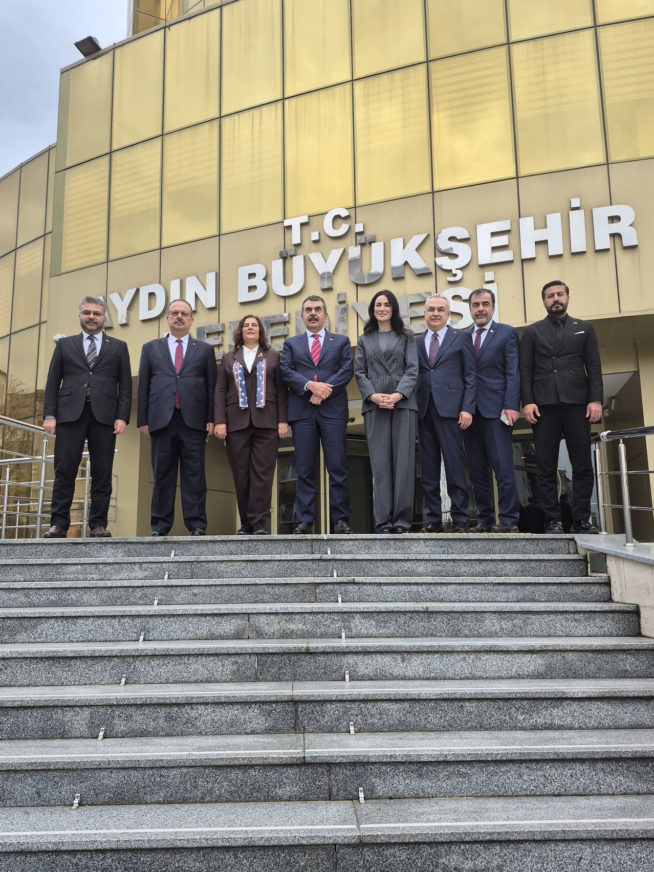 BAKAN TEKİN’DEN AYDIN ÇIKARMASI: ÇERÇİOĞLU’NA ZİYARET
