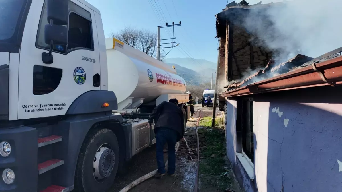Bozdoğan'da Yangın: Bir Ev Kullanılamaz Hale Geldi