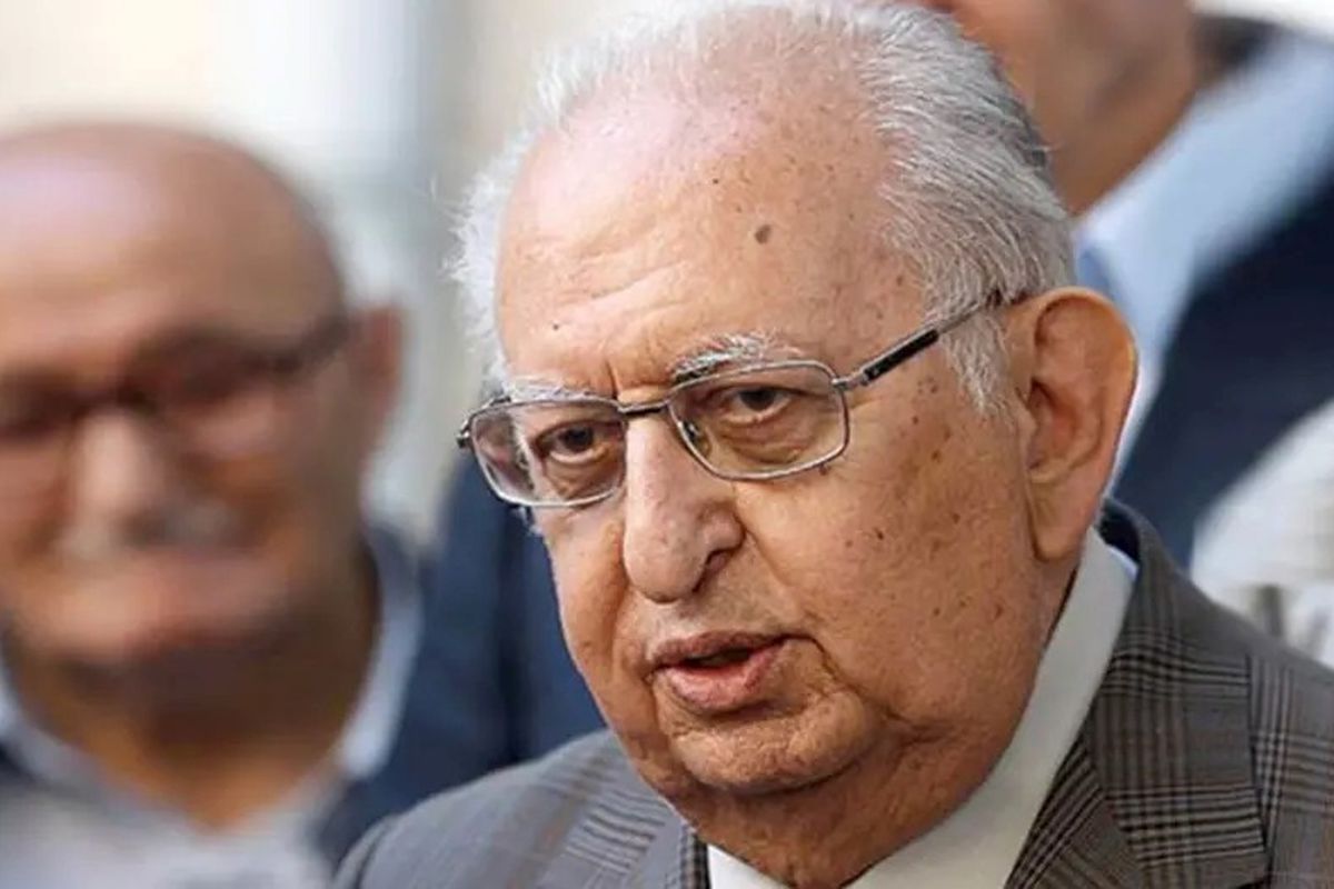 ​TÜRK SİYASETİNDE BİR DEVRİN SONU: HÜSAMETTİN CİNDORUK’A VEDA