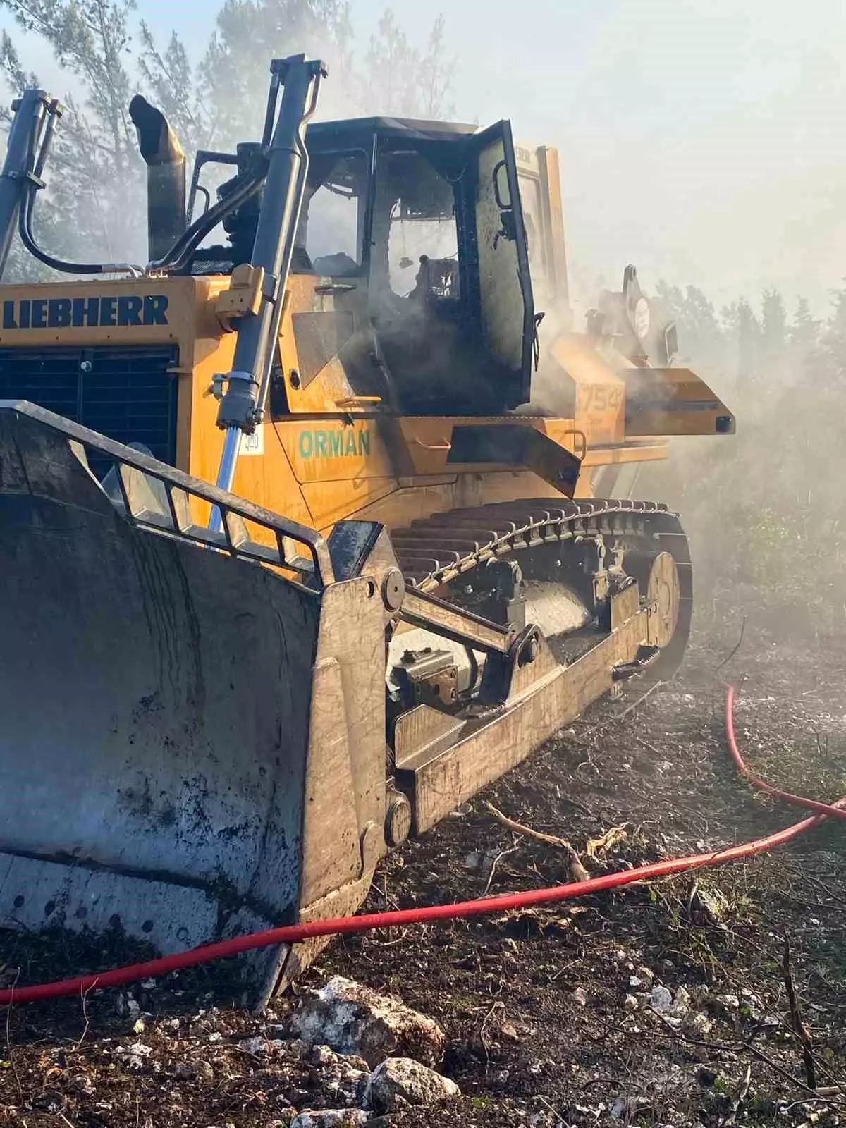 Gaziemir'de Orman Yangını: Dozer Yandı