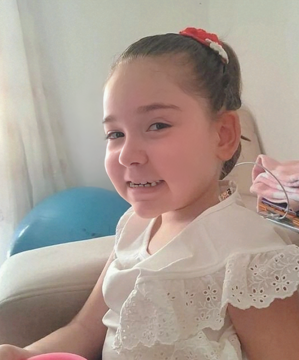 Beklenen Müjde Kuşadası’ndan Geldi: SMA’lı Çağla Ayağa Kalktı