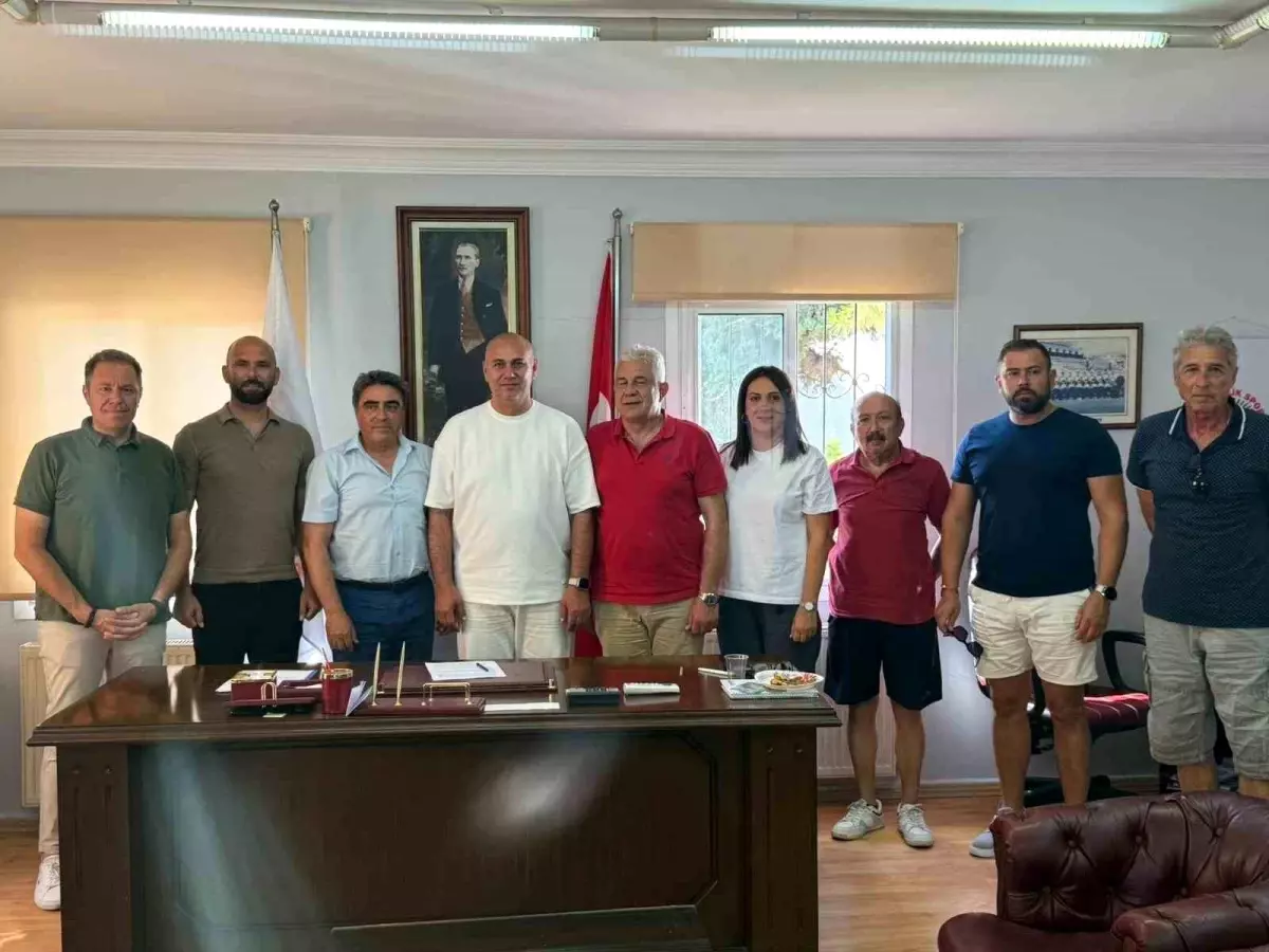 Kuşadasıspor, Altyapı İçin Tevfik Ata Tekin'i Göreve Getirdi