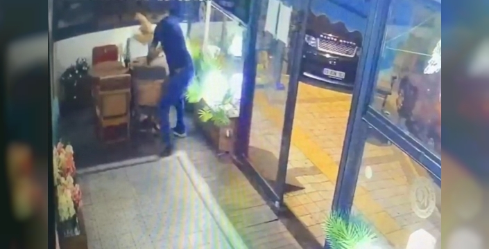 SÖKE'DE KAFEDE SOPALI SALDIRI: ŞÜPHELİ TUTUKLANDI