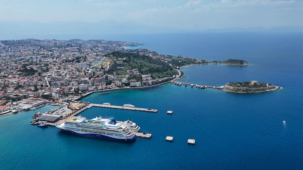 Kuşadası kruvaziyer turizminde Türkiye’nin kalbi oldu!